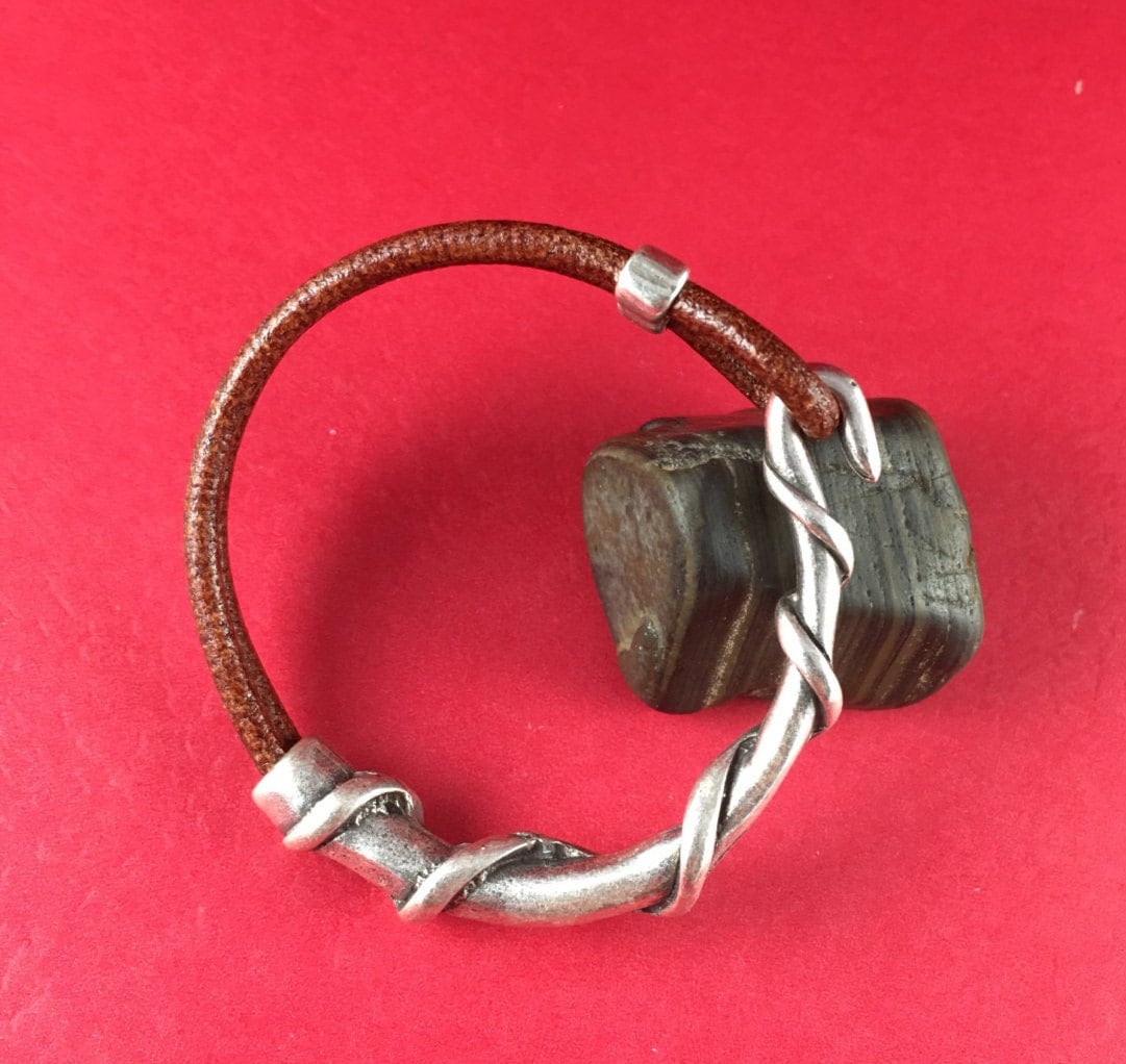 B0029>> MADE IN EUROPE  zamak half bracelet with strand separator, bracelet hook clasp (6779S) qty 1set