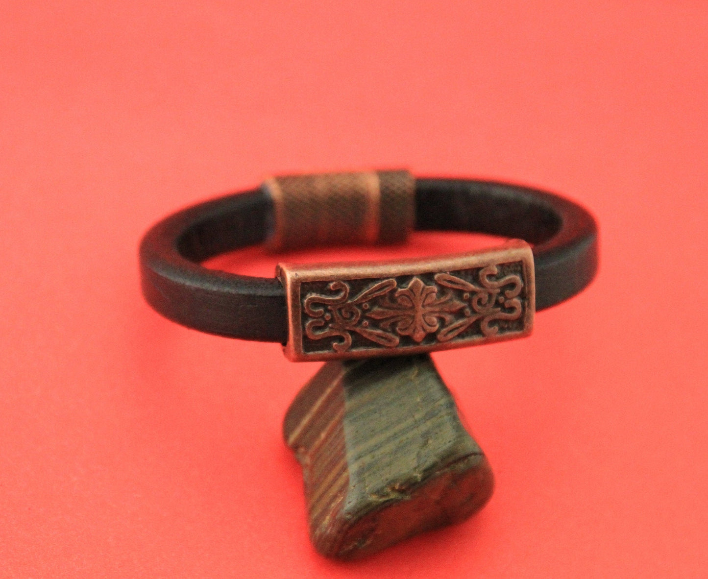 LS0010>>MADE in EUROPE zamak engraved tube slider, zamak floral tube for licorice cord Qty1