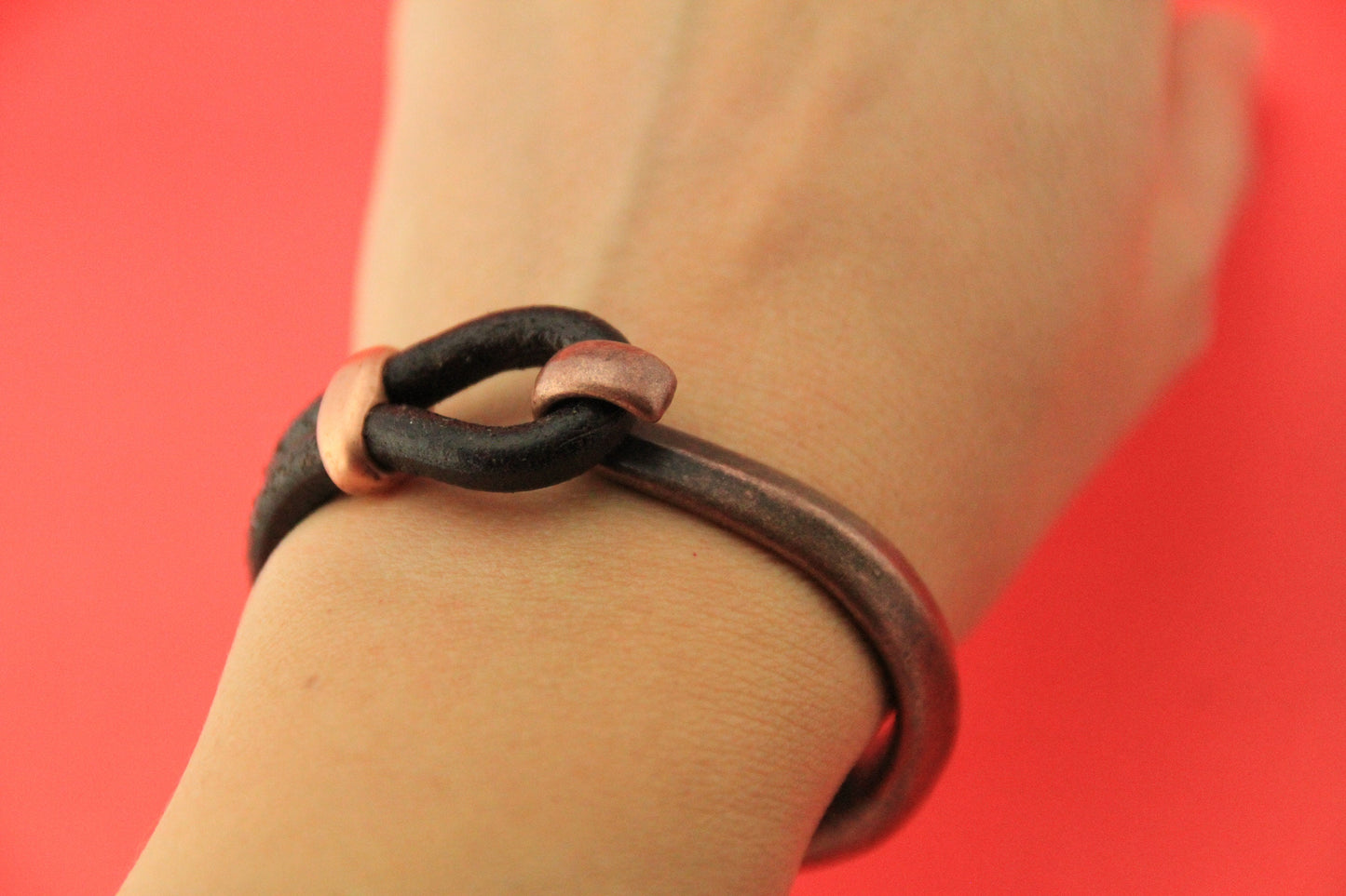 B0010>>MADE in EUROPE zamak half bracelet, hook half bracelet qty1