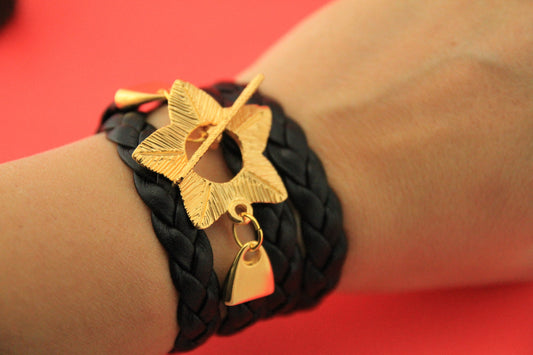FC0367>>MADE Iin EUROPE gold flower toggle clasp for flat leather cord, Qty1