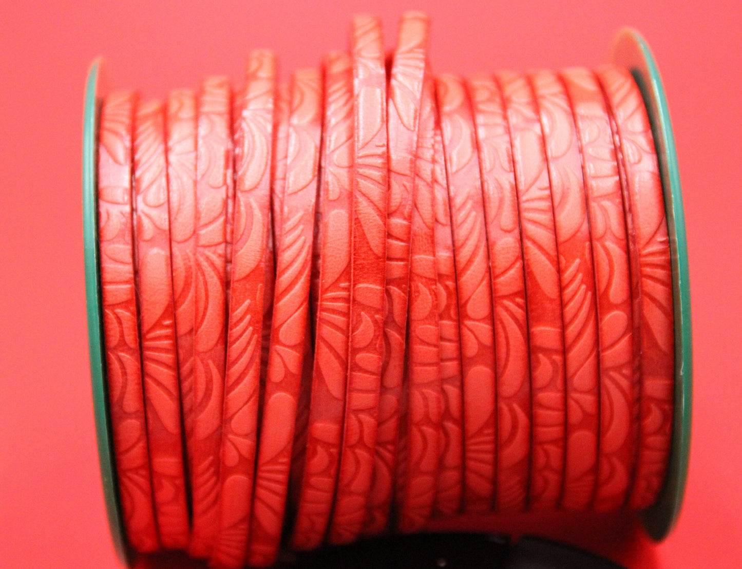 MADE in EUROPE 24'' of 5mm flat leather cord, 5mm engraved coral leather cord, flat coral 5mm leather cord (AR150/05/35)