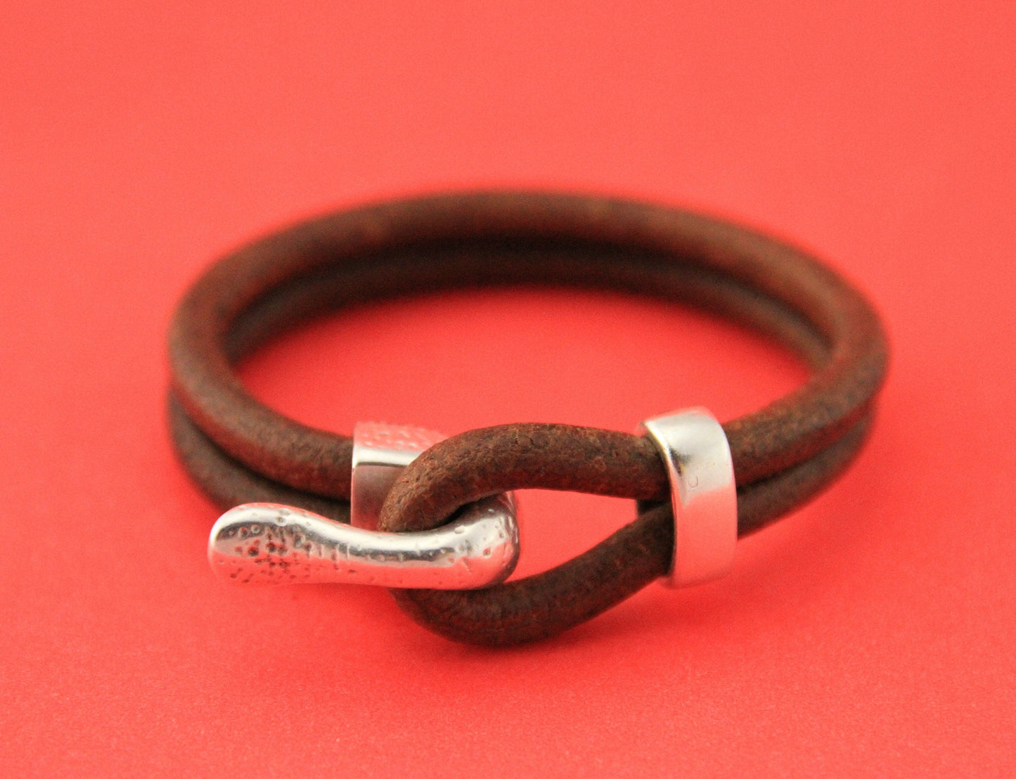 RC0189>>MADE in EUROPE zamak hook clasp, 5mm round cord clasp, 5mm cord clasp, hammered zamak hook clasp (PF10958) Qty1