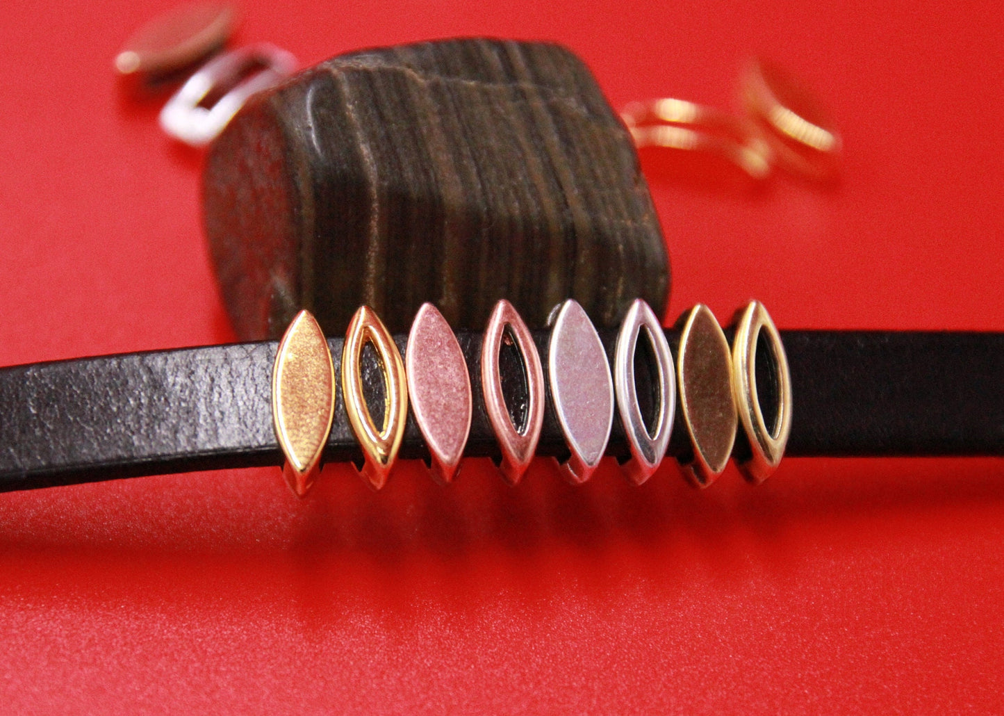 FS0052>>MADE in EUROPE 4 zamak slider bars, 10mm flat cord slider bars, 10mm leather cord simple sliders, zamak sliders Qty4