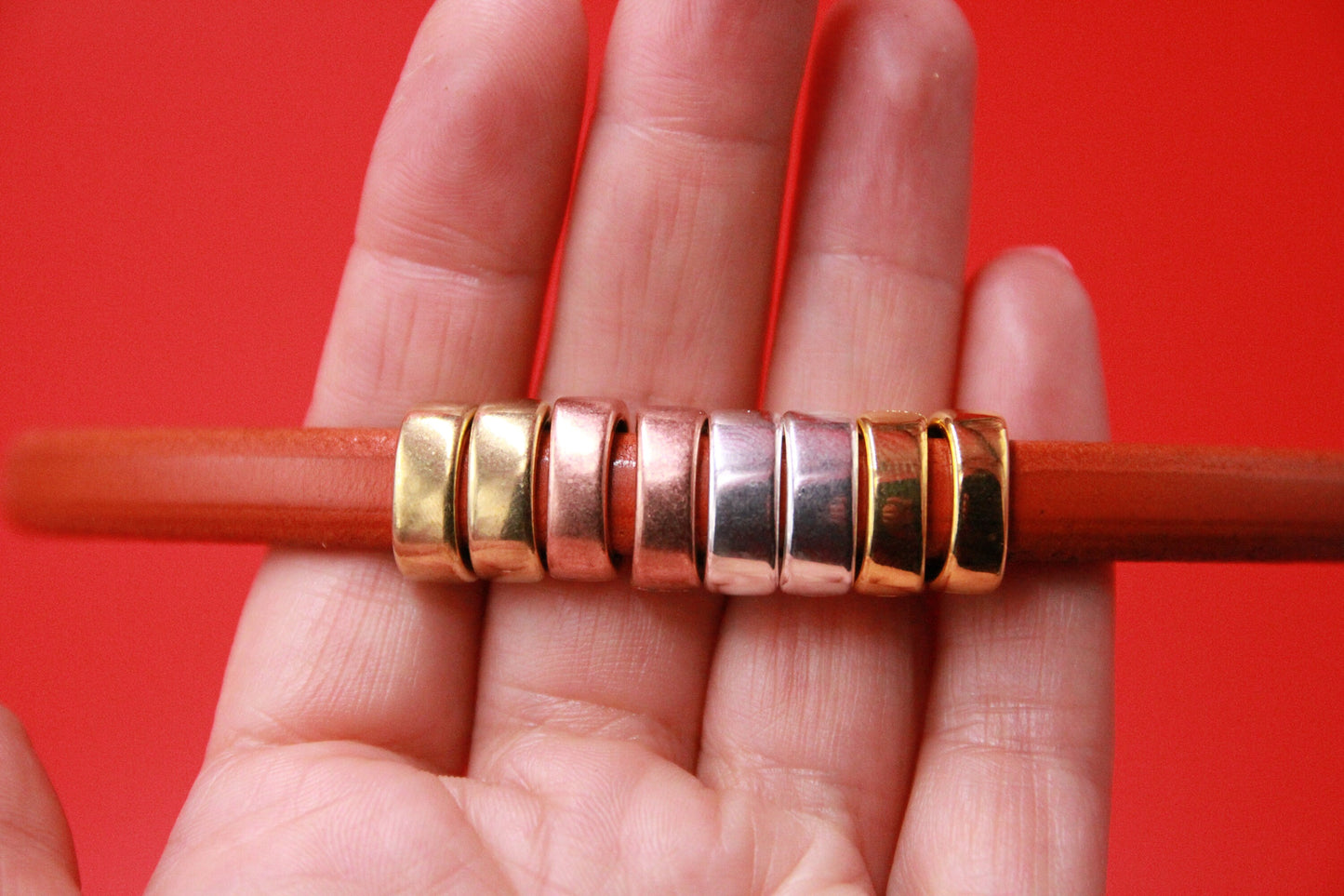 LS0060>>MADE IN EUROPE 4 zamak ring sliders, licorice ring sliders, 10x6mm slider rings,NG0743 Qty4