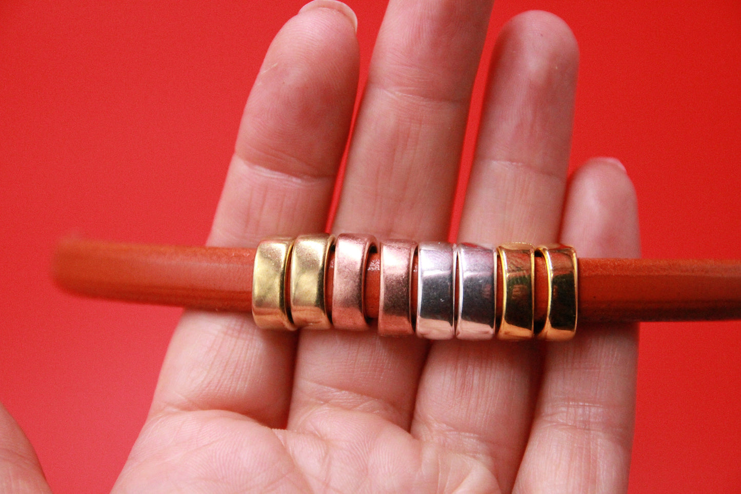 LS0060>>MADE IN EUROPE 4 zamak ring sliders, licorice ring sliders, 10x6mm slider rings,NG0743 Qty4