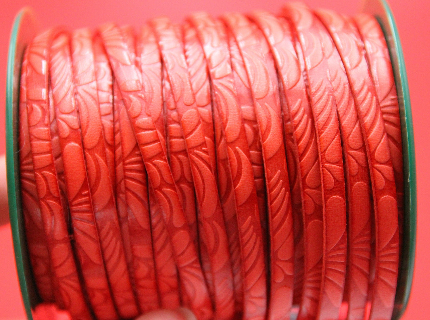 MADE in EUROPE 24'' of 5mm flat leather cord, 5mm engraved coral leather cord, flat coral 5mm leather cord (AR150/05/35)