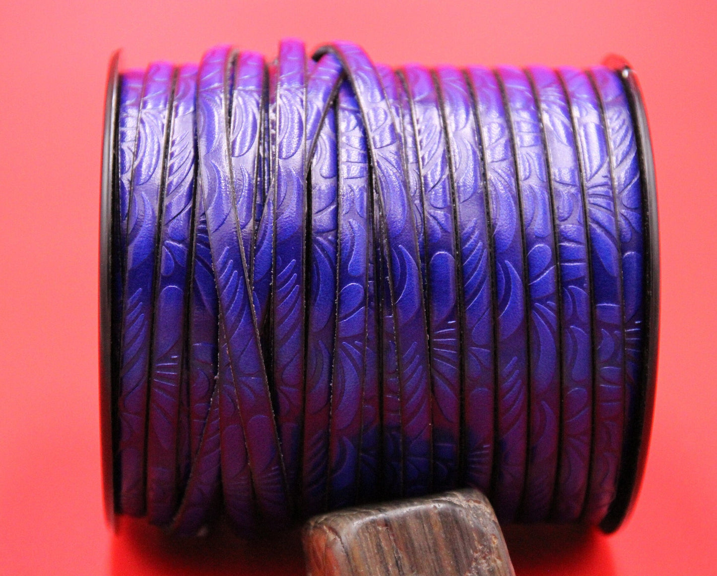 MADE in EUROPE 24'' flat 5mm engraved leather cord, 5mm flat royal blue leather cord, 5mm floral embossed leather cord(AR150/05/22)