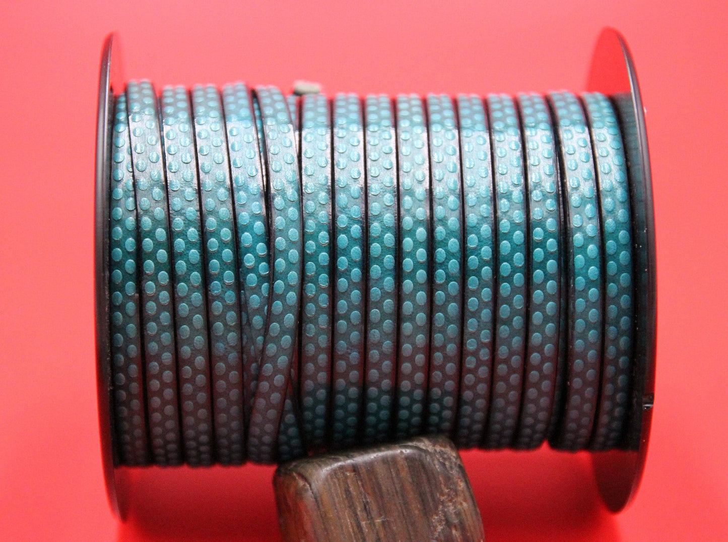 MADE in EUROPE 24'' flat 5mm engraved turquoise leather cord, 5mm flat leather cord, 5mm embossed leather cord(AR110/05/18)