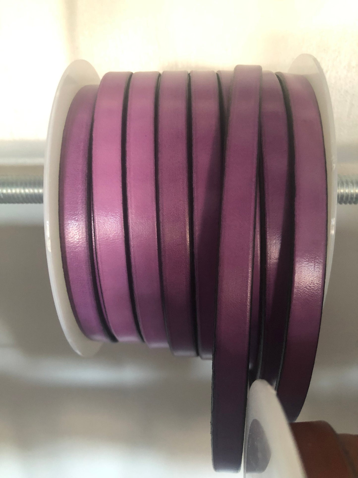 MADE in EUROPE 24" flat leather cord, 10mm leather cord, purple genuine leather cord (221/10/06)