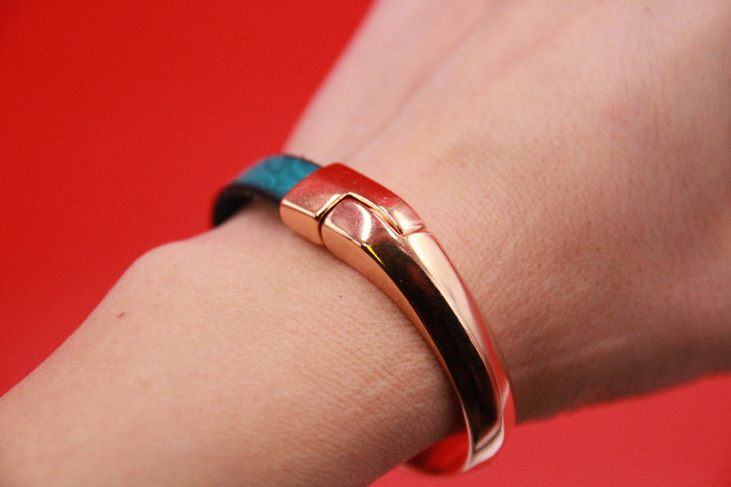 B0079>>MADE IN EUROPE zamak half bracelet, half cuff, half bracelet, Qty1