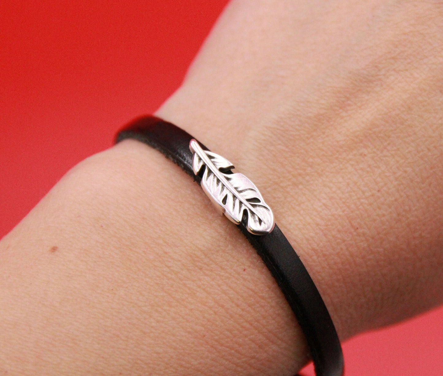 FS0533>>MADE in EUROPE 4 zamak feather sliders for 5mm flat cord, flat cord slider, zamak tiny feather sliders qty4