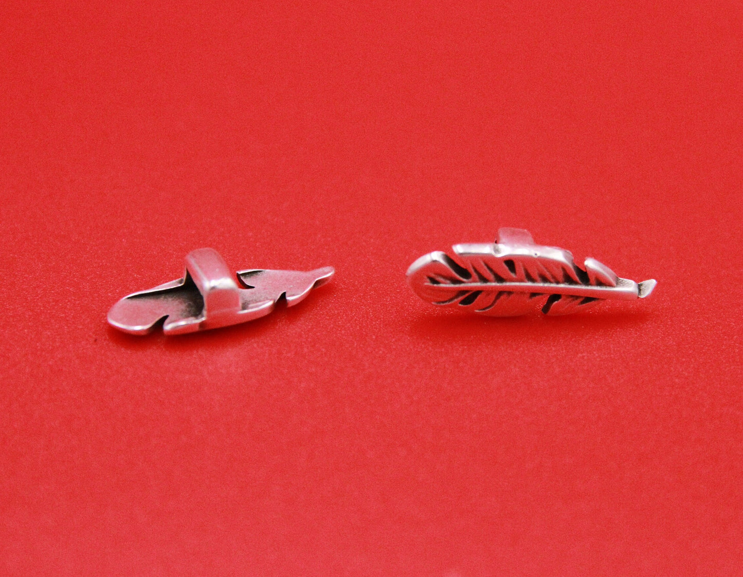 FS0533>>MADE in EUROPE 4 zamak feather sliders for 5mm flat cord, flat cord slider, zamak tiny feather sliders qty4