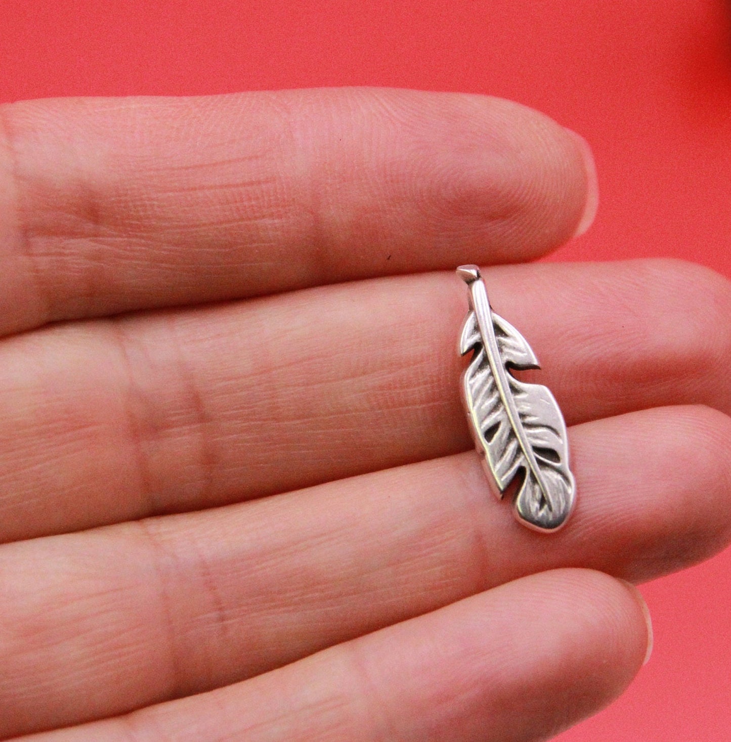 FS0533>>MADE in EUROPE 4 zamak feather sliders for 5mm flat cord, flat cord slider, zamak tiny feather sliders qty4