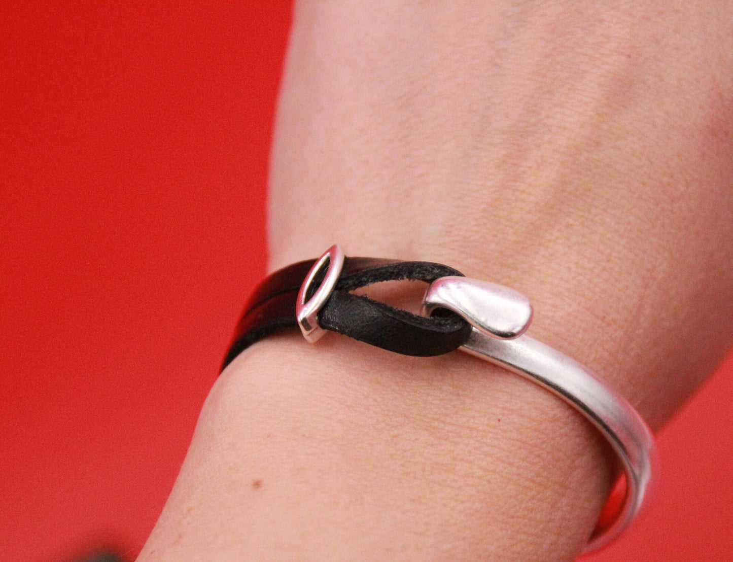 B0099>>MADE in EUROPE zamak half bracelet ,  flat cord half bracelet with slider, silver half bracelet, qty1