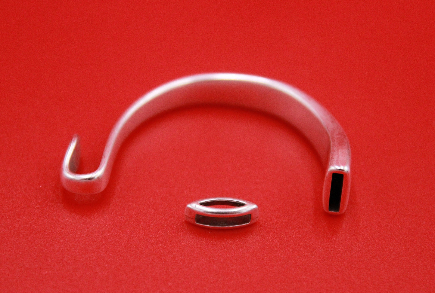 B0099>>MADE in EUROPE zamak half bracelet ,  flat cord half bracelet with slider, silver half bracelet, qty1