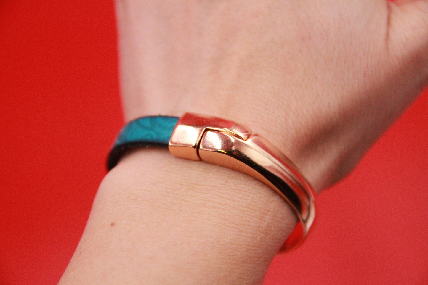 B0079>>MADE IN EUROPE zamak half bracelet, half cuff, half bracelet, Qty1