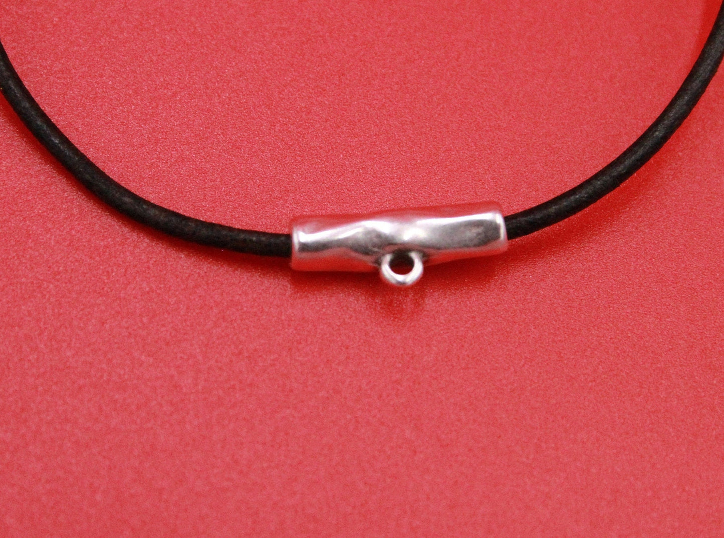 RS0164>> MADE IN EUROPE hammered zamak 2 slider tubes with charm holder ring, 2mm irregular slider with charm hanger Qty2