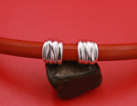 LS0091>>MADE in EUROPE 2 licorice sliders, 10mm zamak sliders, licorice cord slider (PF8277) Qty2