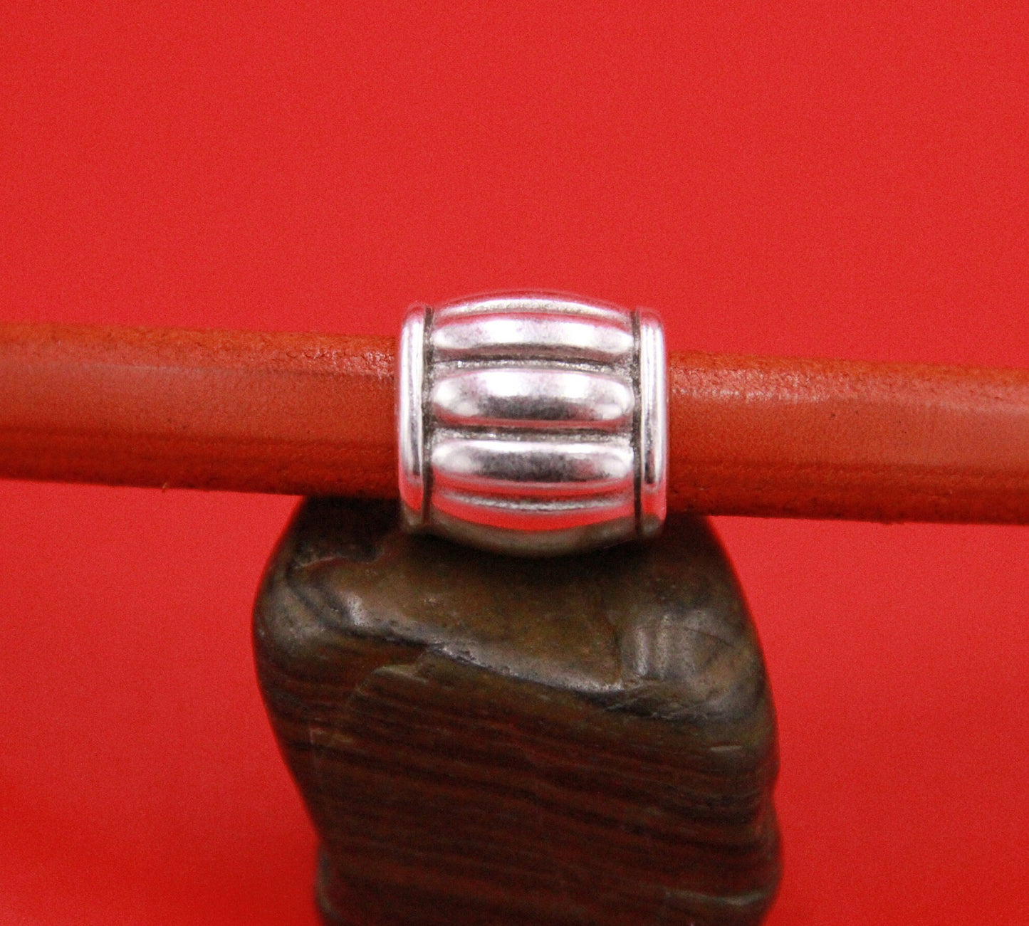 LS0093>>MADE in EUROPE 2 licorice sliders, 10mm zamak sliders, licorice cord slider (PF8276) Qty2