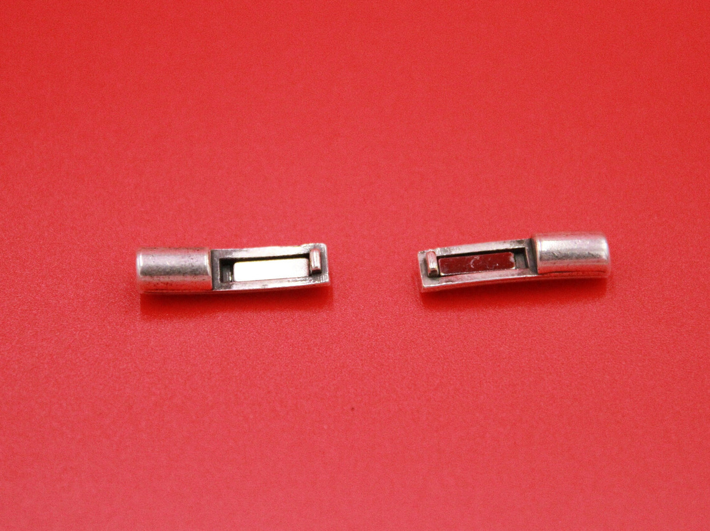 RC0193>>MADE IN EUROPE Zamak 3mm cord clasp, 3mm round leather cord clasp, round cord zamak clasp Qty1