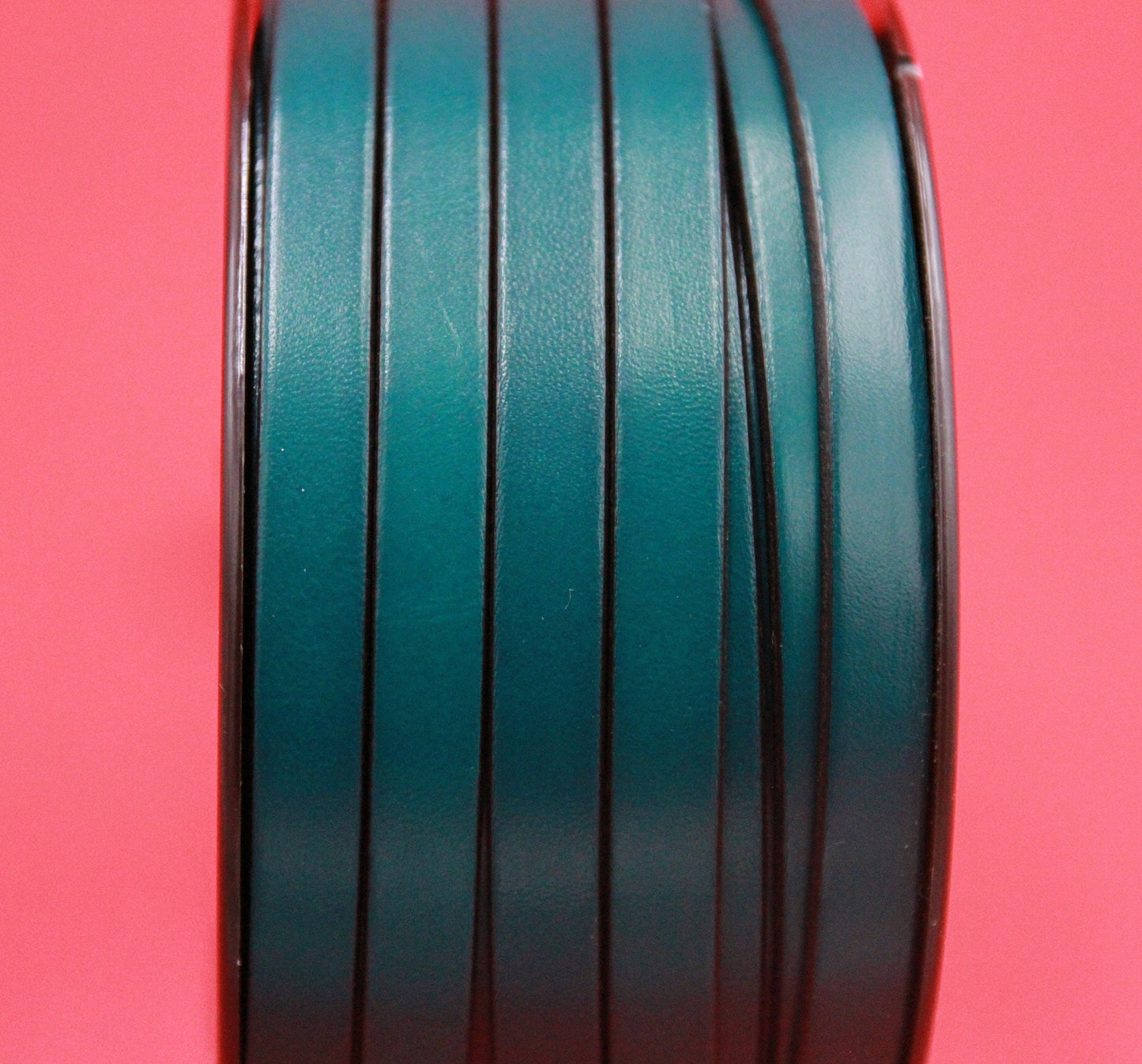 MADE in EUROPE 24" flat leather cord, 10mm leather cord, genuine leather cord (TCP10/64)