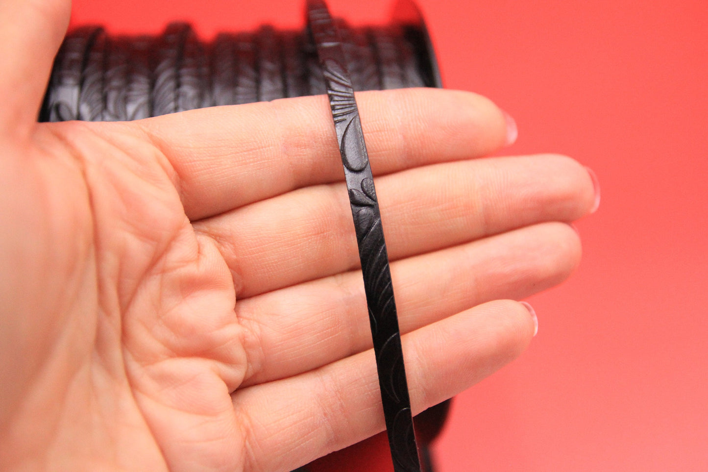 MADE in EUROPE 24'' flat 5mm embossed leather cord, 5mm flat floral embossed leather cord, (AR150/05/34)