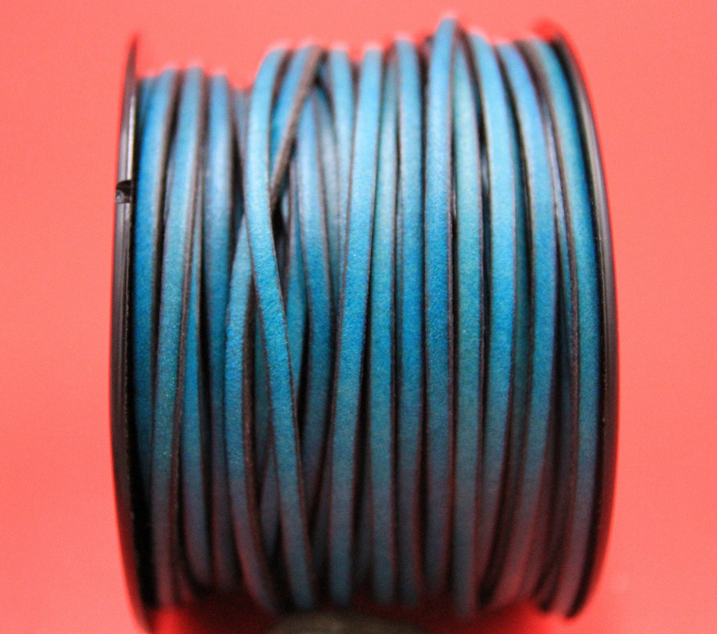 MADE in EUROPE 1 yard of 3mm teal flat leather cord, genuine flat leather cord, 3x2mm teal flat leather cord (AR100/03/18)