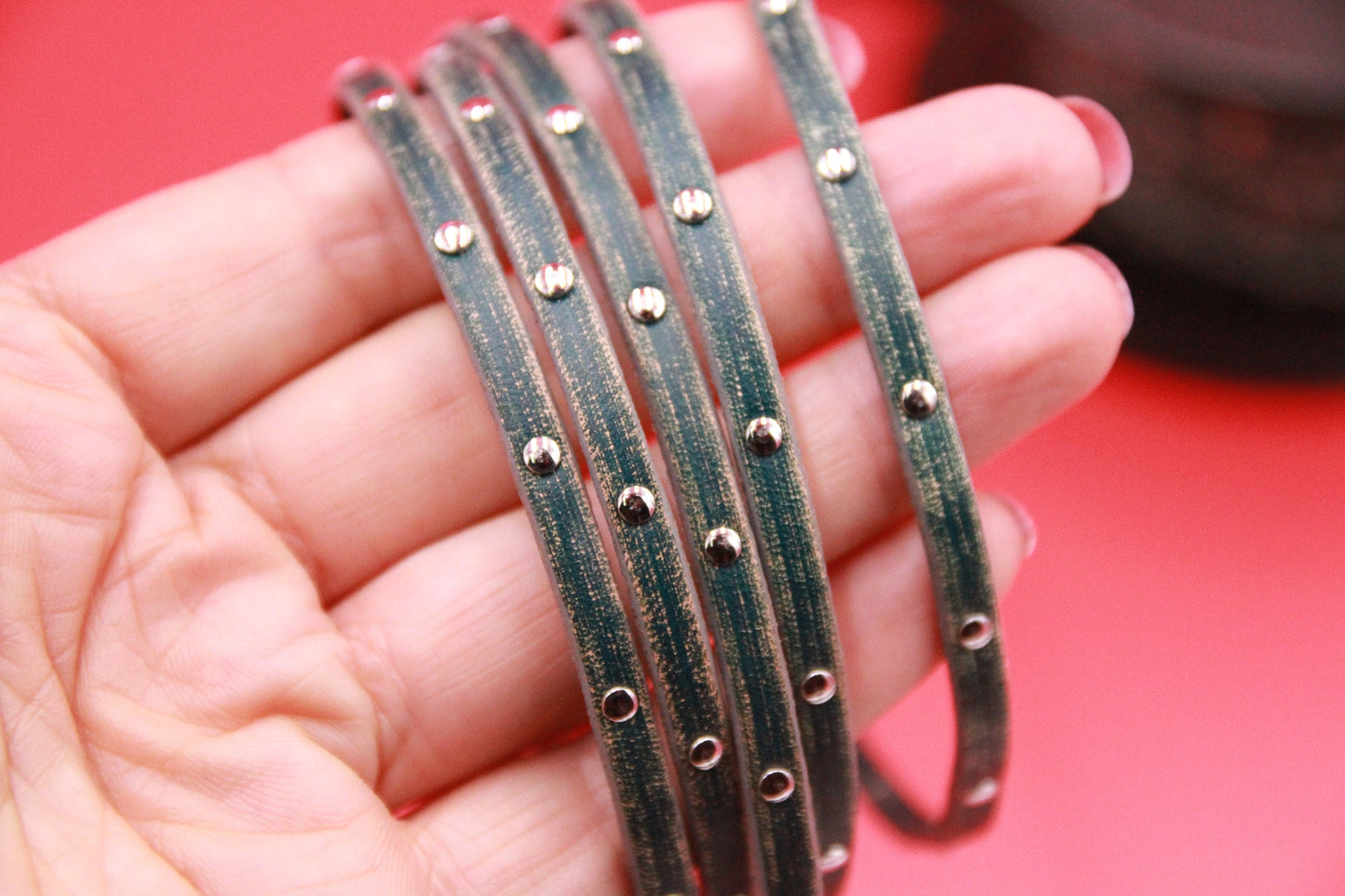 MADE in EUROPE 24'' 5mm distressed leather cord with rivets, 5mm rustic leather cord with rivets (TCPR5/41)