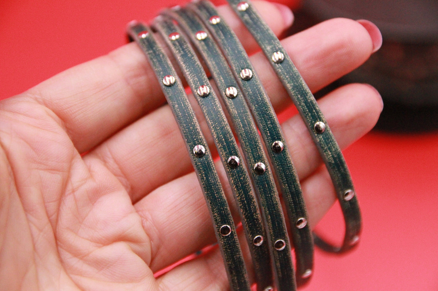 MADE in EUROPE 24'' 5mm distressed leather cord with rivets, 5mm rustic leather cord with rivets (TCPR5/41)