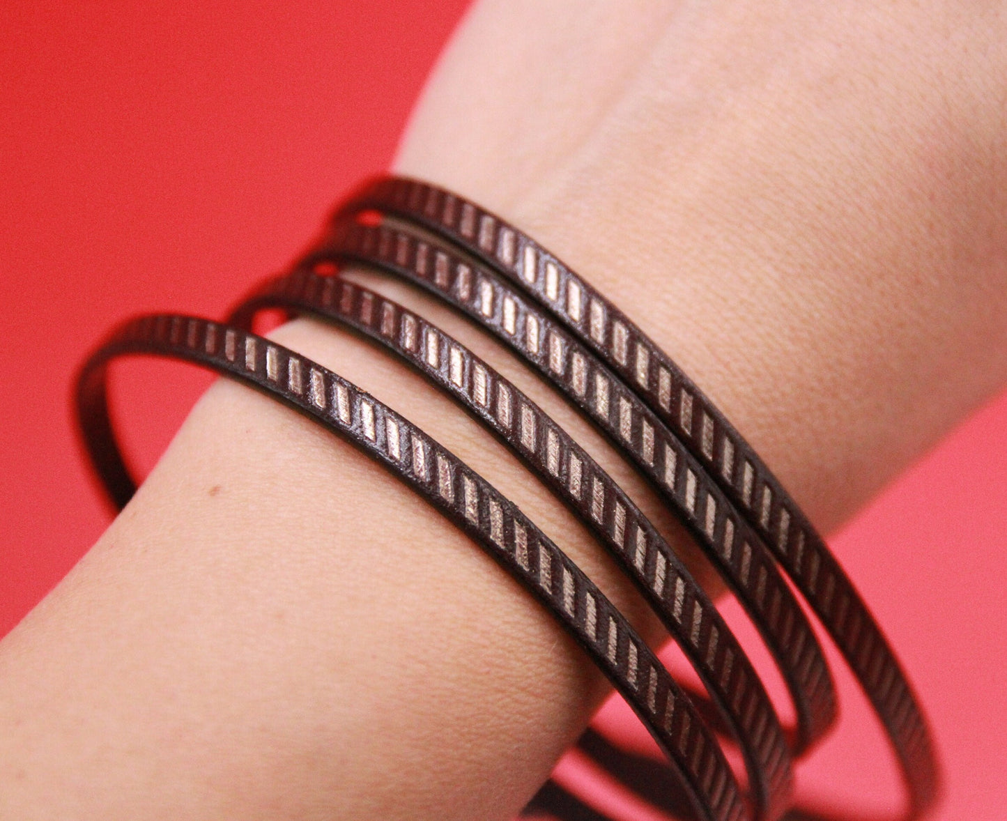 MADE in SPAIN 24" flat leather cord, engraved leather cord with metallic pattern (Diagonal5/15)