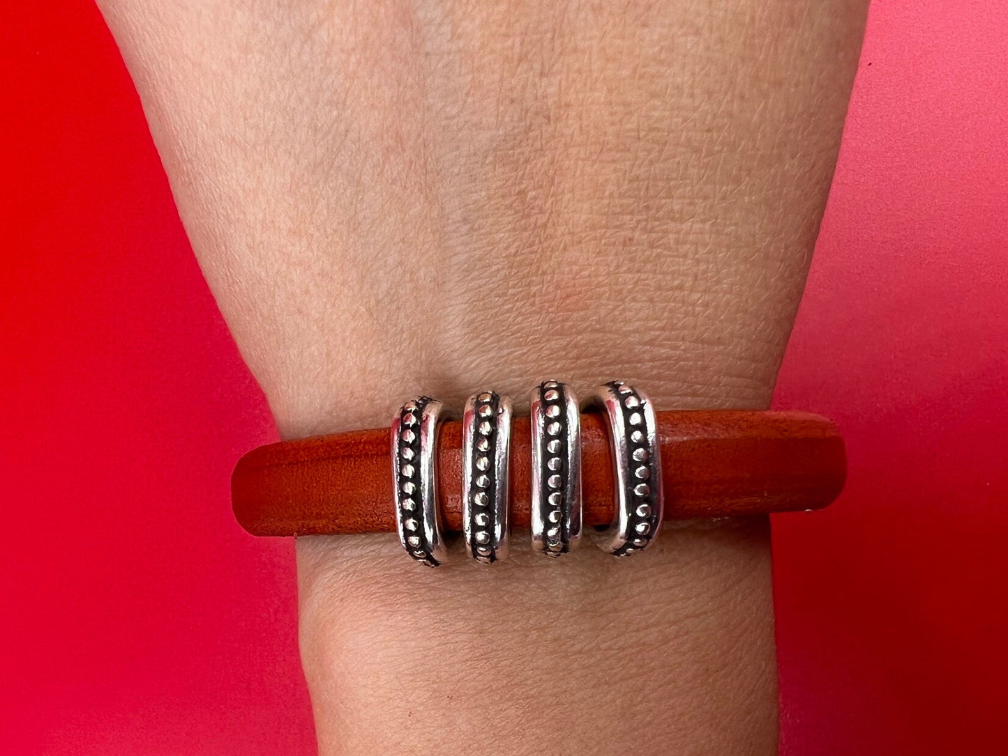 LS0098>> MADE IN EUROPE 4 zamak ring sliders, licorice ring slider, silver ring sliders (Ablz267) Qty4