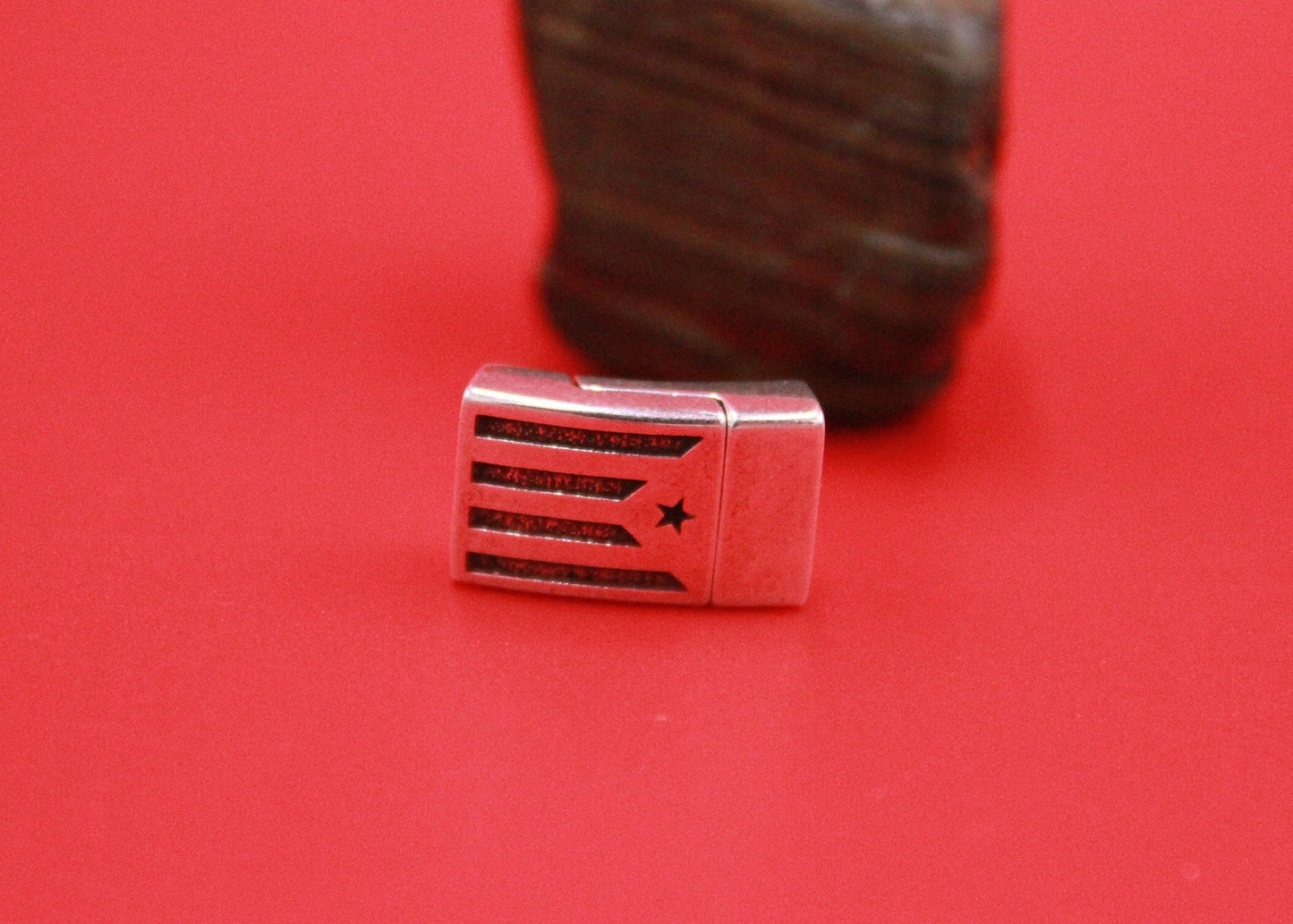 FC0387>>MADE in EUROPE zamak 10mm flat cord clasp, flat leather cord  clasp, catalonian flag  clasp  Qty1