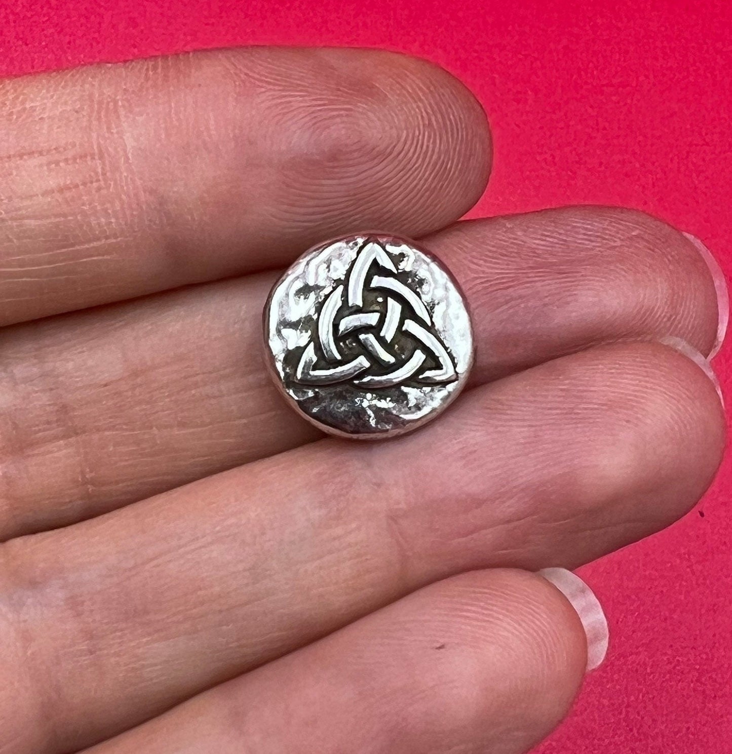 FS0451> MADE IN EUROPE 2 zamak flat cord sliders, 10mm cord Celtic knot sliders,  qty2