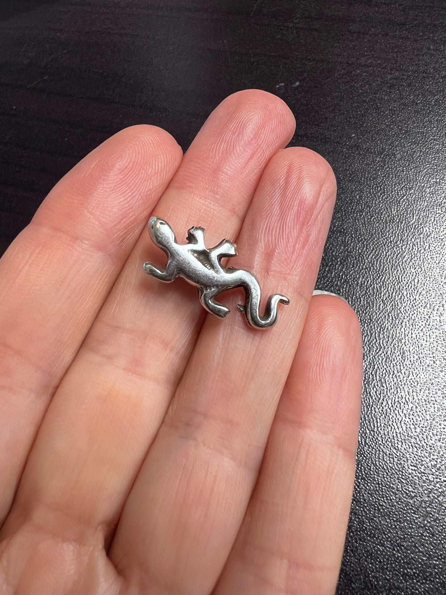 FS0550>>MADE in EUROPE 2 zamak lizard sliders, silver lizard sliders, 5mm flat cord lizard slider,qty2