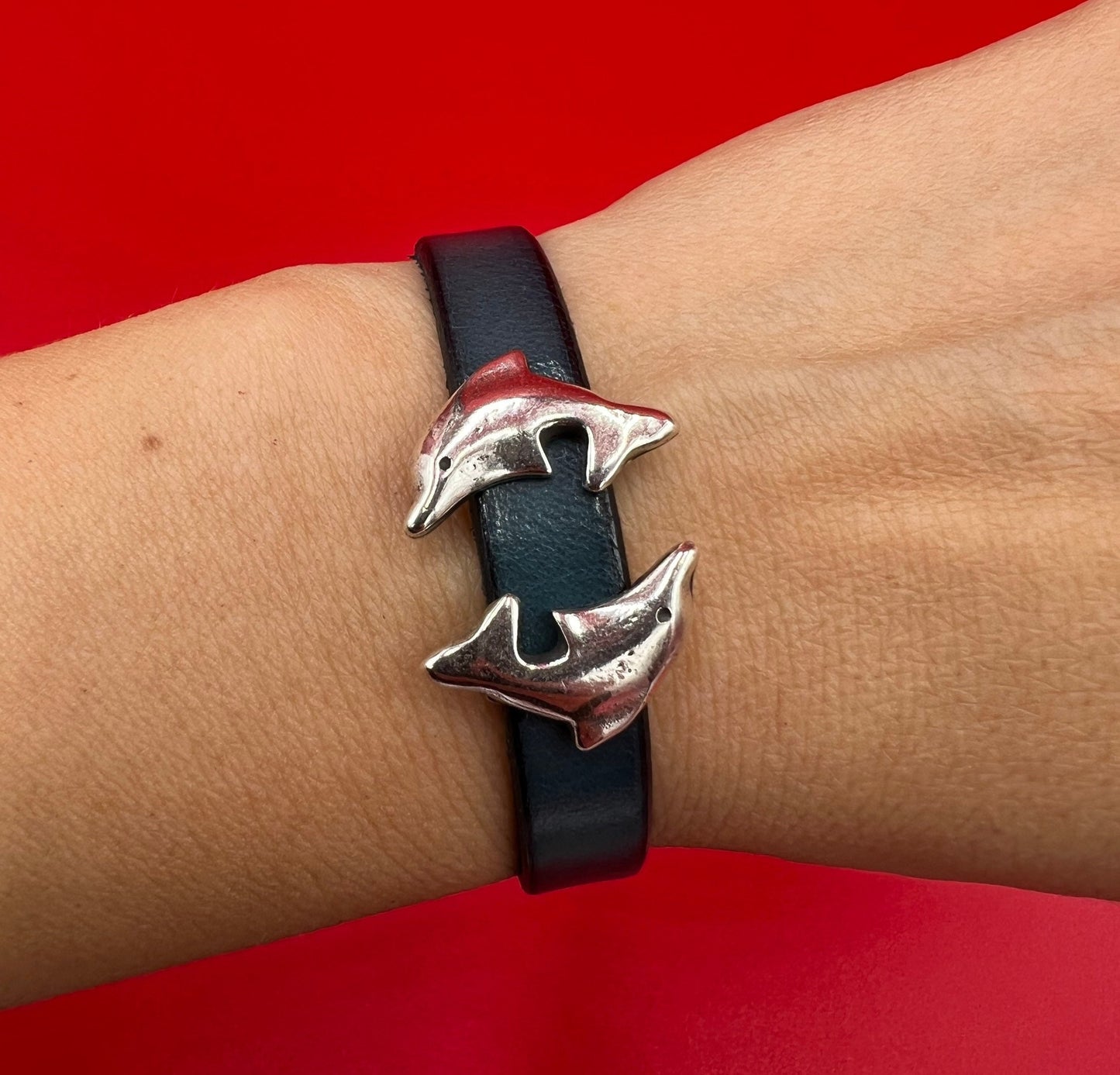 FS0560>>MADE in EUROPE 2 zamak dolphin sliders, 10mm flat cord sliders, 10mm leather cord dolphin sliders, zamak sliders Qty2