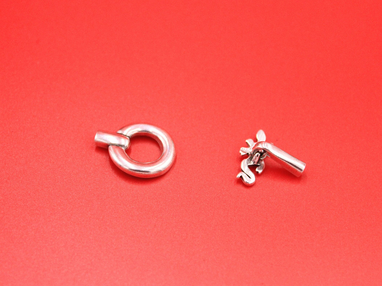 RC0199>>MADE in EUROPE zamak toggle clasp, round cord alligator toggle clasp, round cord lizard clasp, (CRLAGARTO) Qty1
