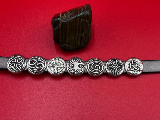 FS0451> MADE IN EUROPE 2 zamak flat cord sliders, 10mm cord Celtic knot sliders,  qty2