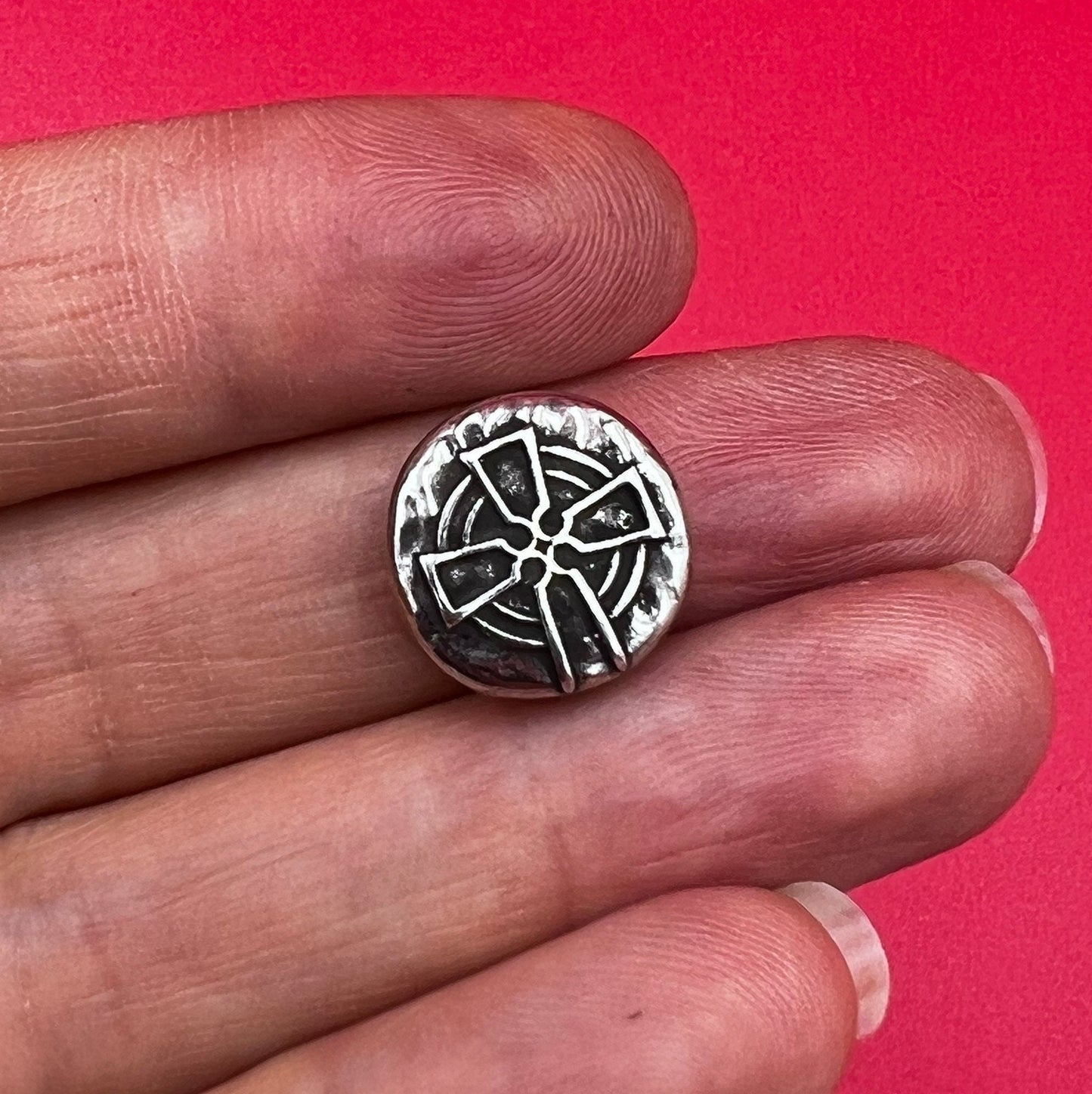FS0451> MADE IN EUROPE 2 zamak flat cord sliders, 10mm cord Celtic knot sliders,  qty2