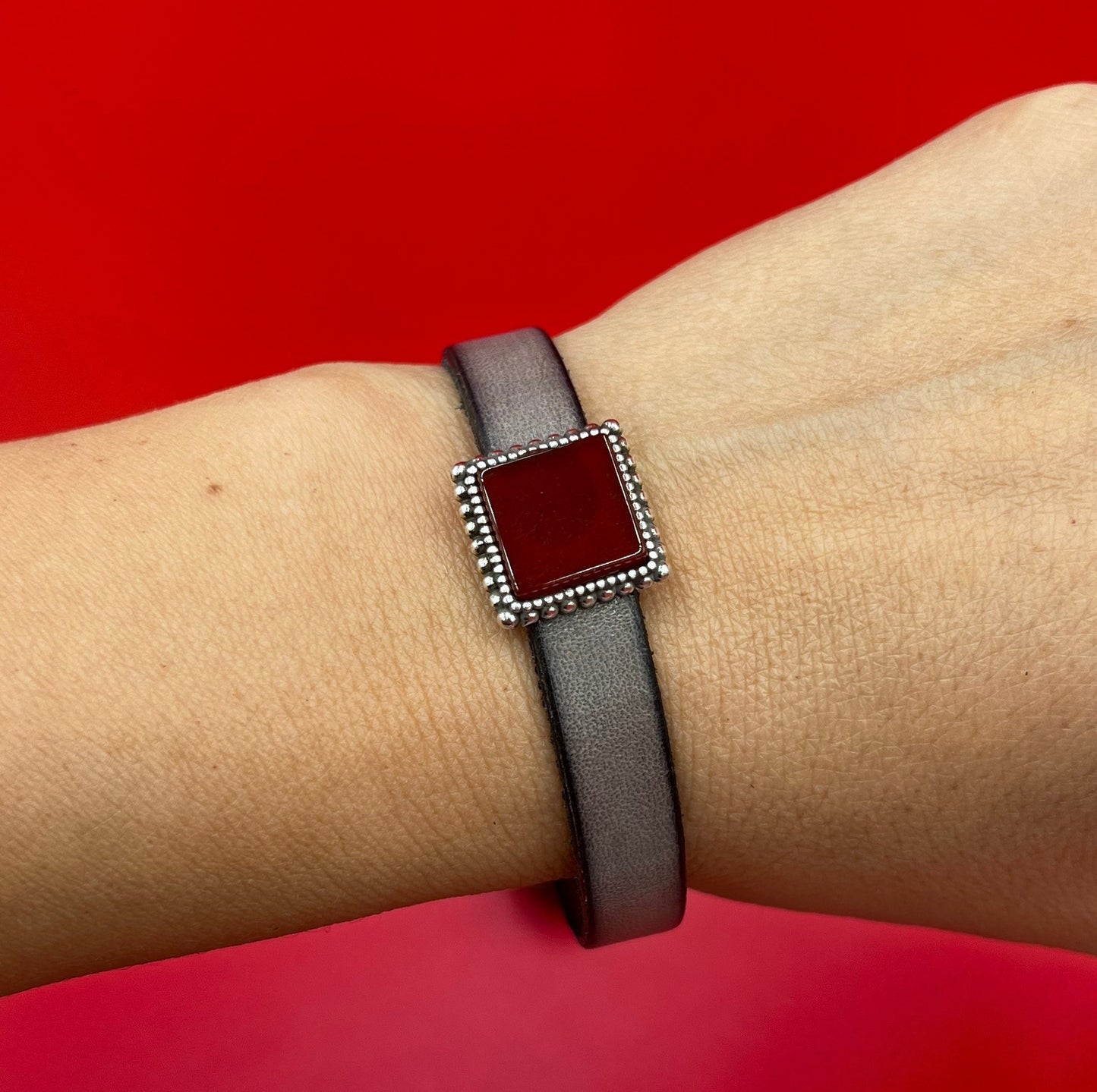 FS0554>>MADE IN EUROPE zamak square slider with natural gemstone, 10mm flat cord slider with natural stone cabochon, Qty1