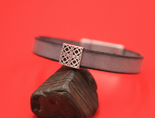 FS0570>> MADE IN EUROPE 2 zamak square sliders, Panot flower slider for flat cord, 10mm or 6mm flat cord slider Qty2