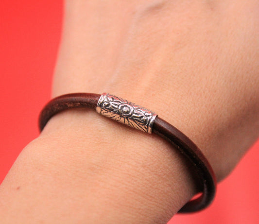 RS0170>>MADE in EUROPE 2 Pewter 5mm round cord tubes, pewter patterned crimp sliders (F359S)