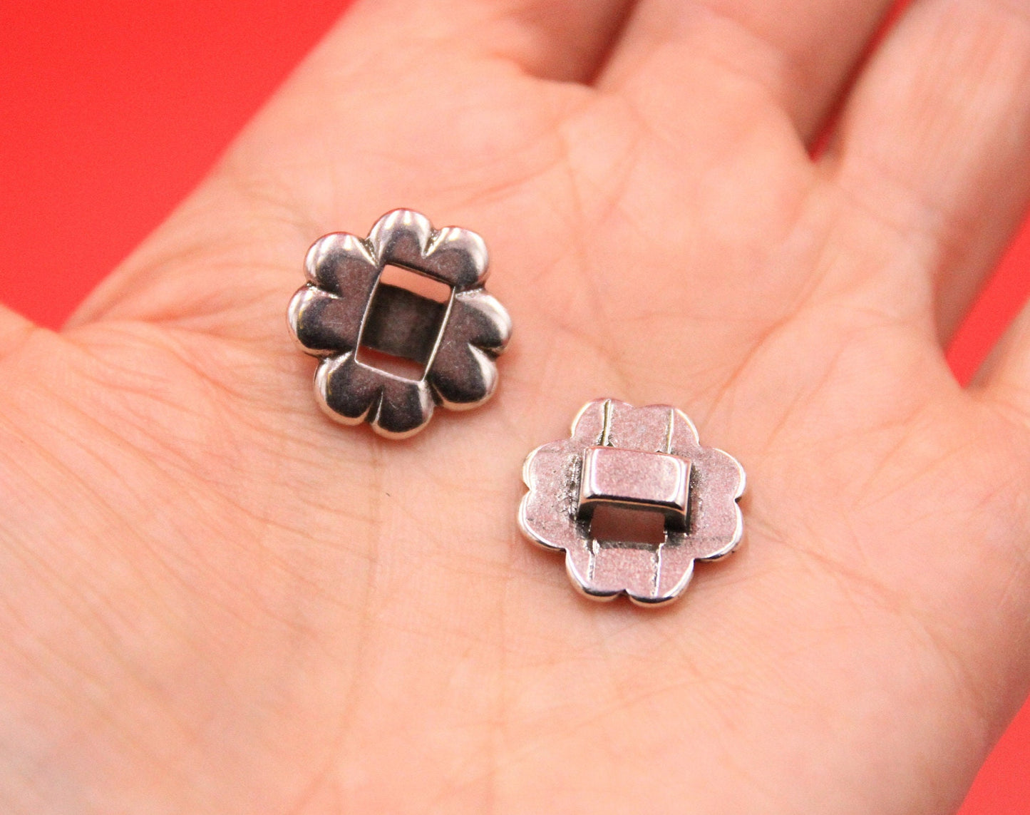 FS0577>>MADE in EUROPE 2 zamak flower sliders, 5mm silver slider, flower slider for flat leather cord (F594S) Qty2