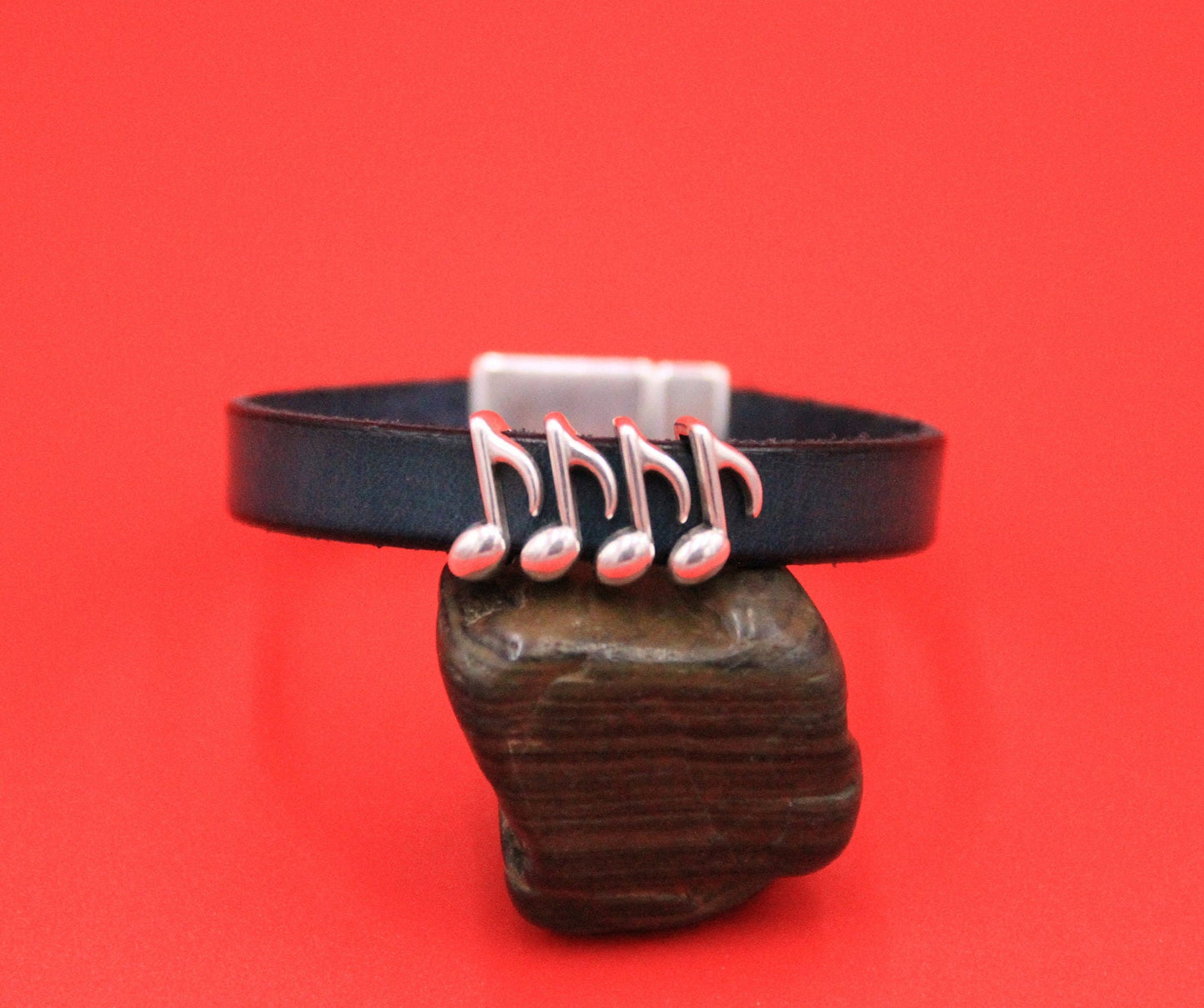 FS0586>>MADE in EUROPE 4 zamak music note sliders, 10mm flat cord sliders, 10mm leather cord music note sliders, Qty4