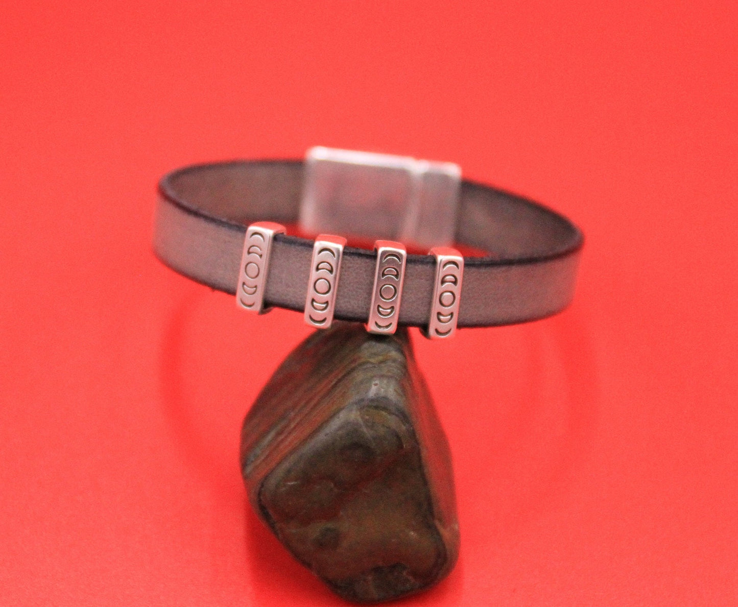 FS0592>>MADE in EUROPE 4 zamak phases of moon slider bars, 10mm flat cord sliders, 10mm leather cord sliders, Qty4