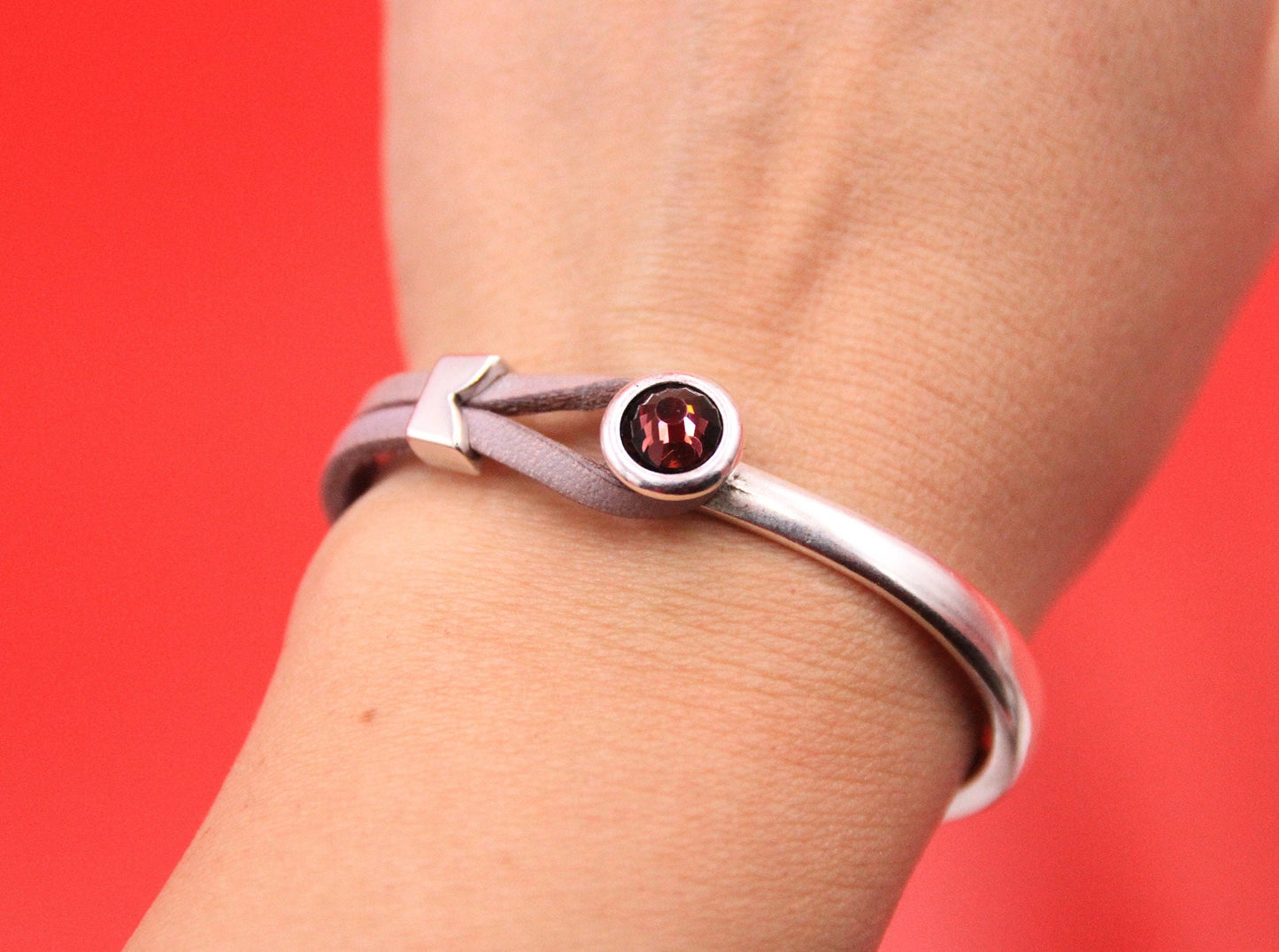 B0101>>MADE in EUROPE zamak half bracelet with Swarovski crystal, flat cord half bracelet with slider, qty1set