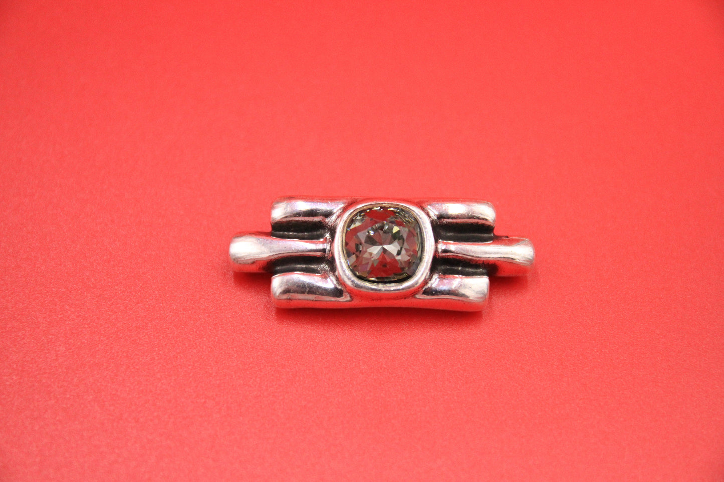 C0165>>MADE in EUROPE zamak connector with Swarovski crystal, Swarovski connector, round cord connector with Swarovski crystal.