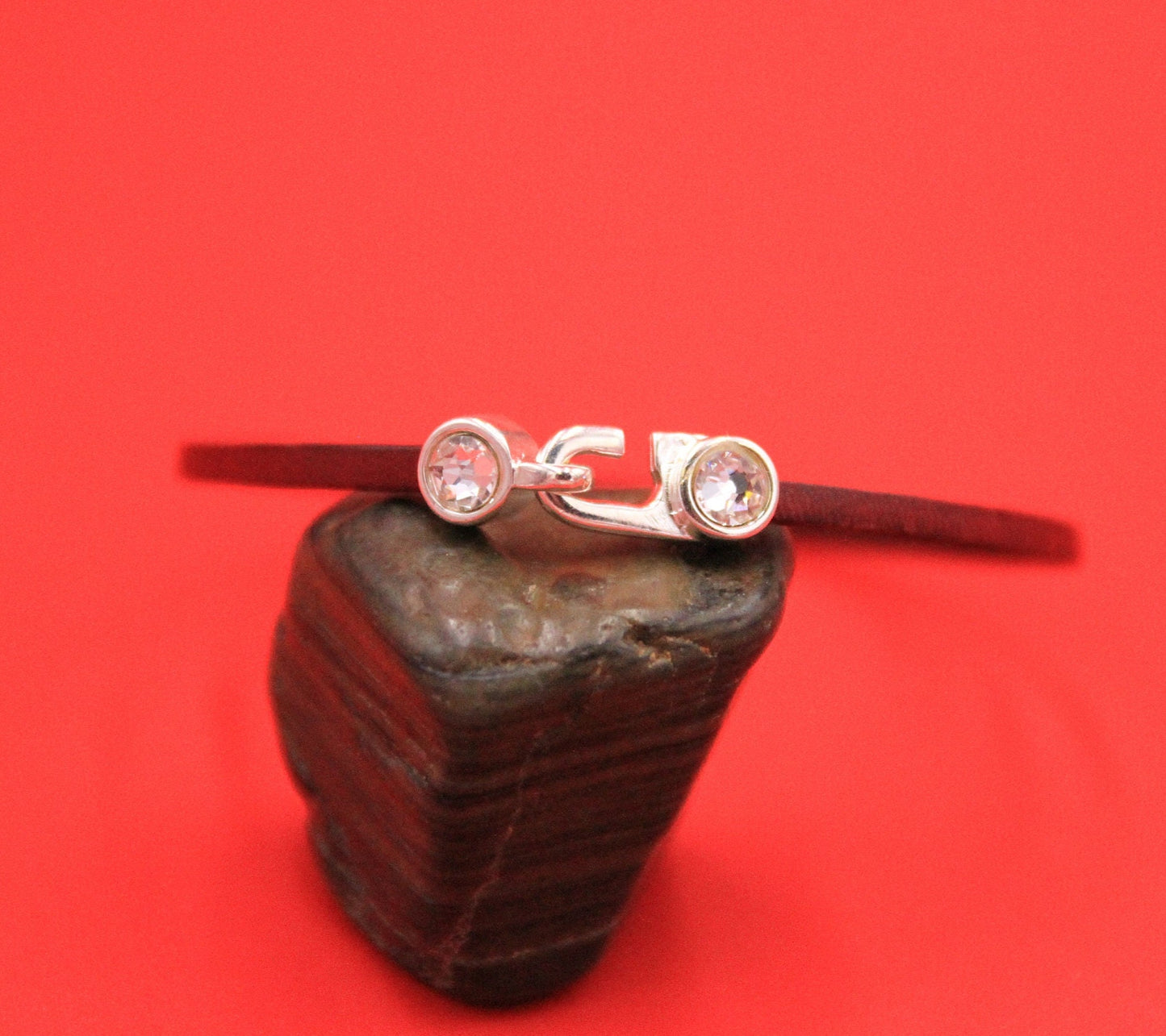 RC0203>> Swarovski crystal cabochon clasp for 2mm cord (5788/03)