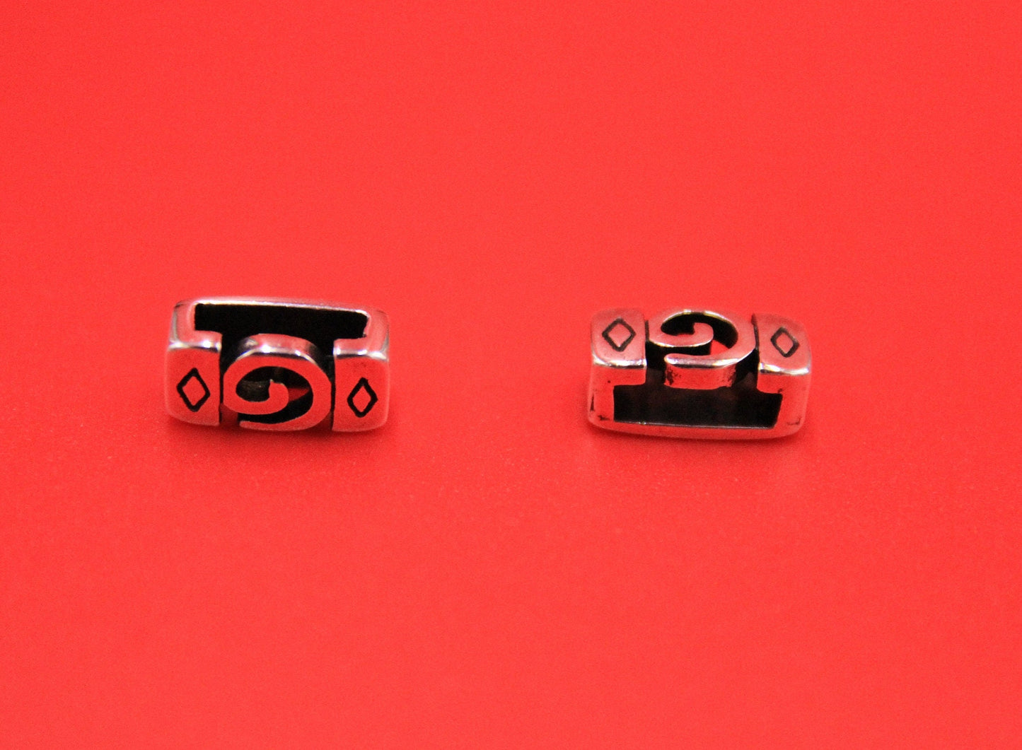 FS0595>> MADE in EUROPE 2 flat leather cord slider bars, 10mm leather cord sliders
