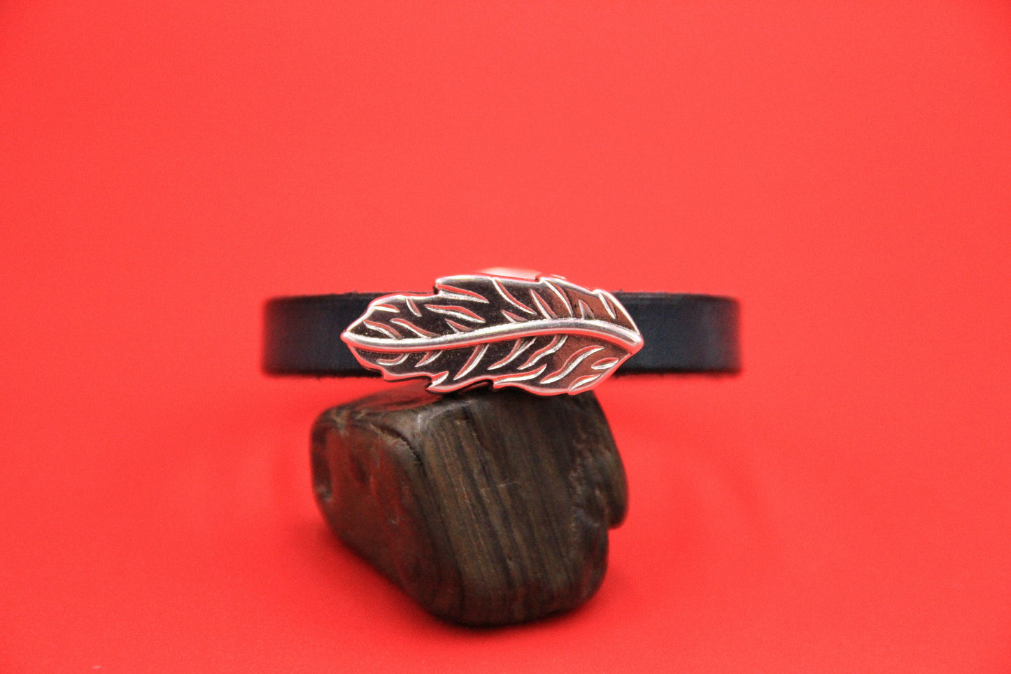 FS0599>>MADE in EUROPE zamak feather slider, large silver feather slider, 10mm flat cord slider qty1