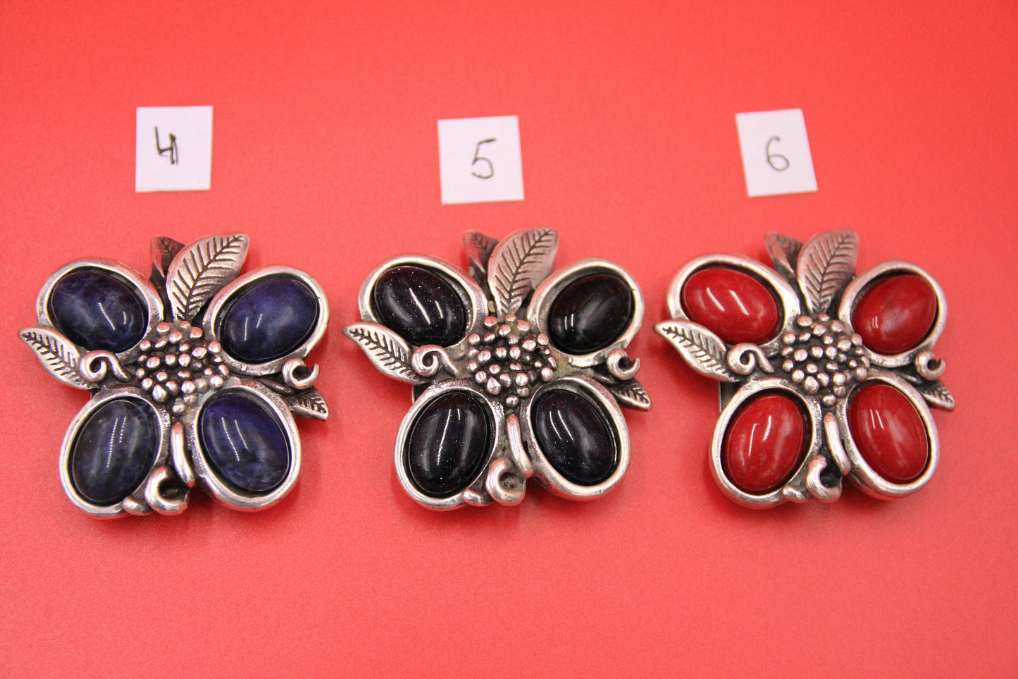C0130>>MADE IN EUROPE zamak connector with gemstone cabochons, 30mm flat cord natural stone connector Qty1